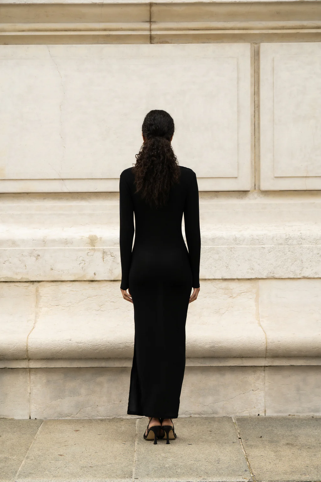 Robe Nola noire - Image 4